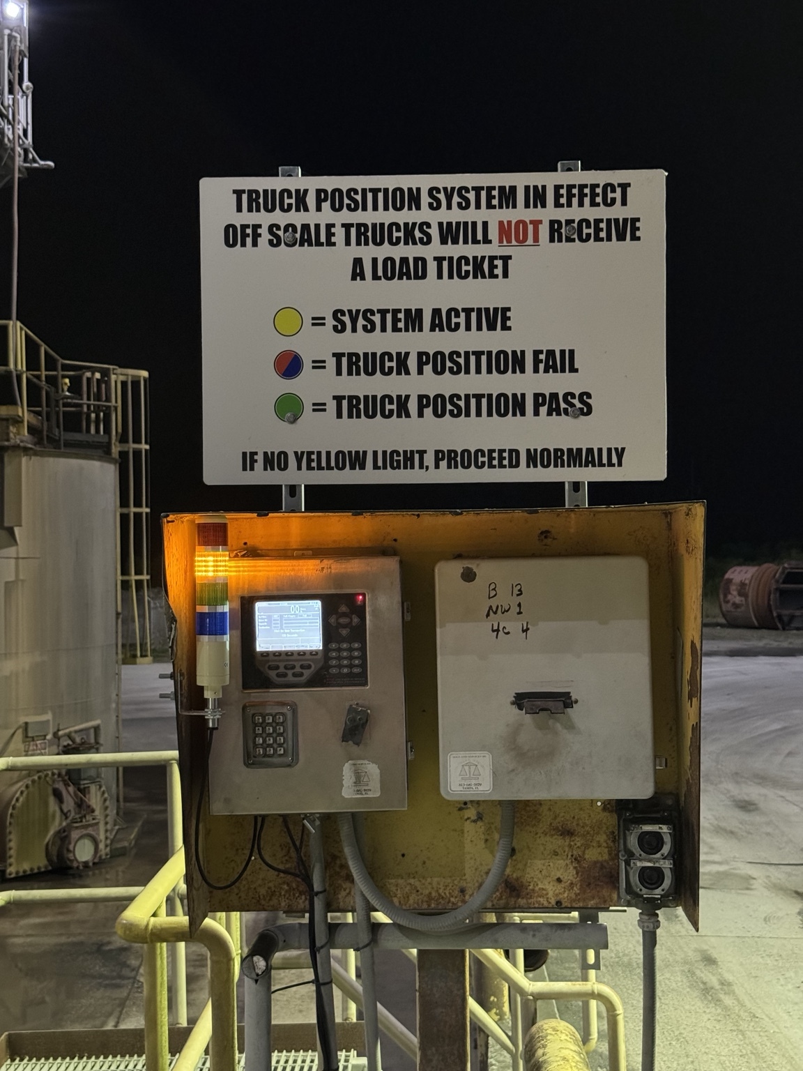 Self-service truck scale position system with control display and status lights